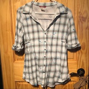 Plaid 3/4 short sleeve with paint splasher.